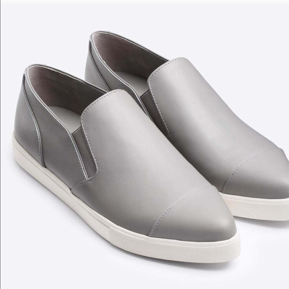 • Vince • Paeyre Pointed Toe Slip On Sneakers 9.5